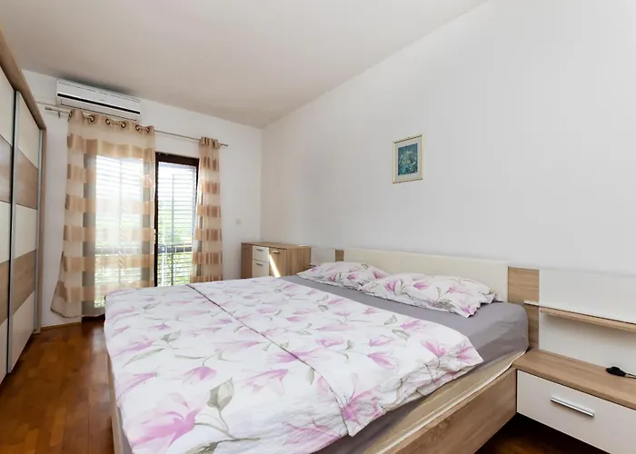 Apartments Ljubica J