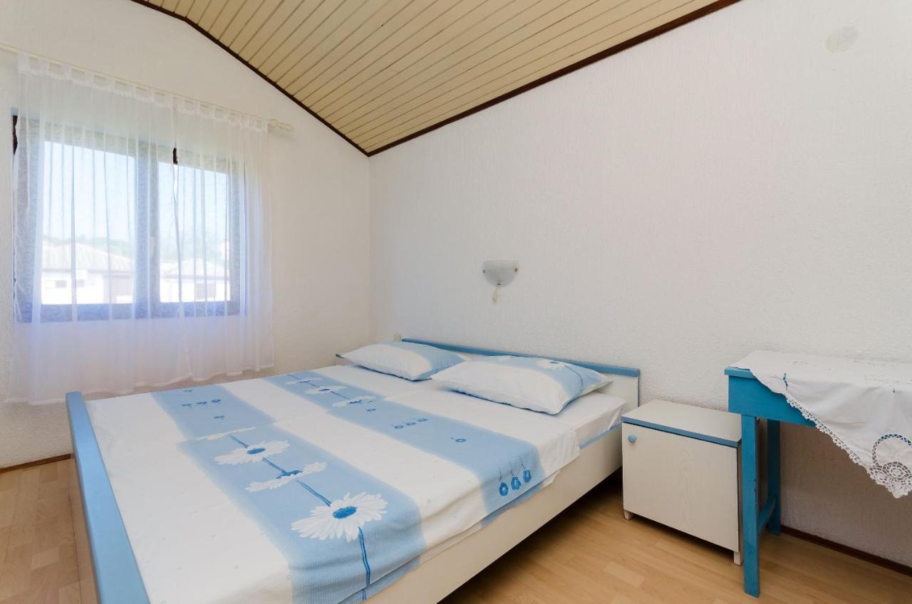 Apartment Ljubica J Lopar